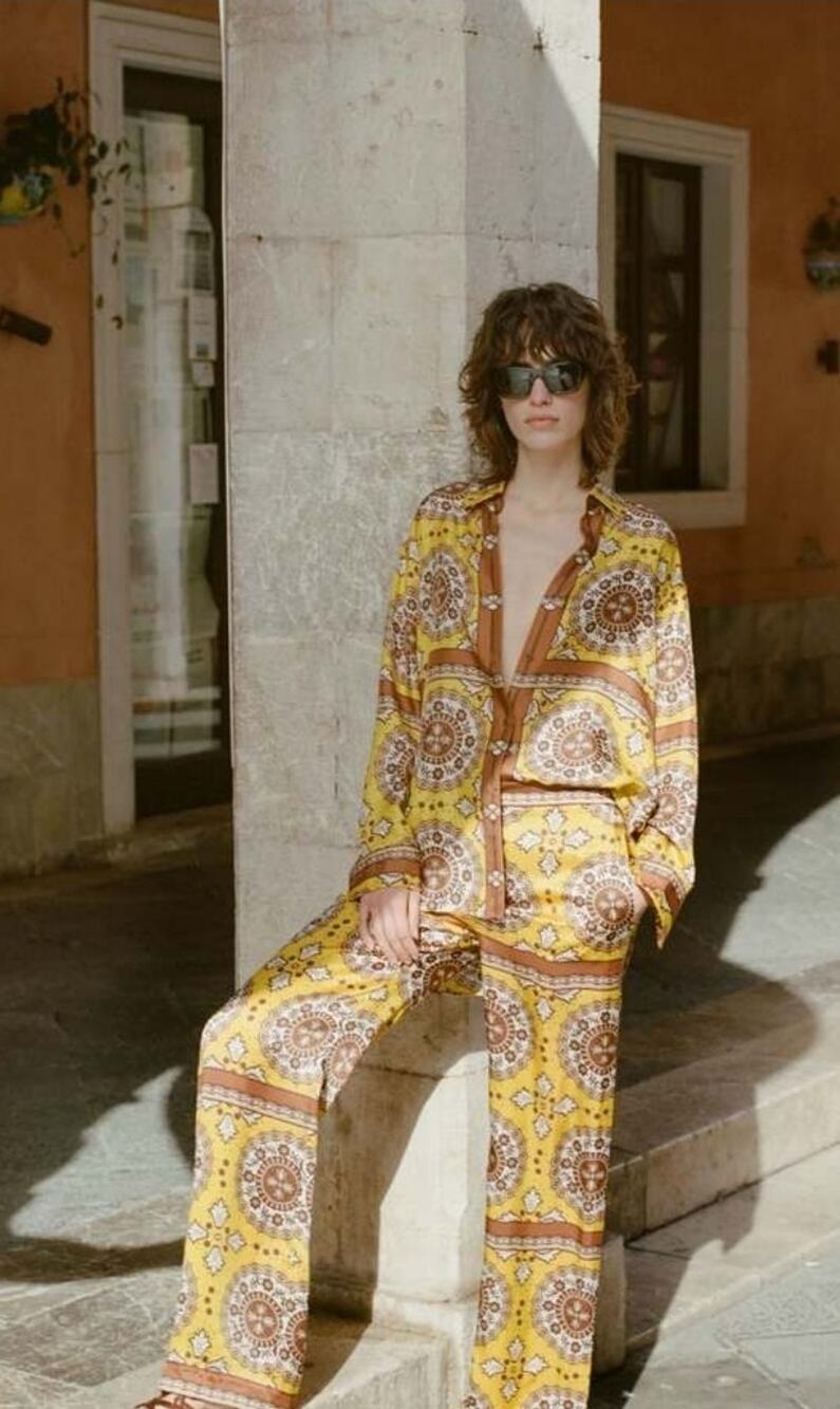 $700 Nili Lotan Julien Silk Shirt XS Yellow Geometric Medallion Button Down